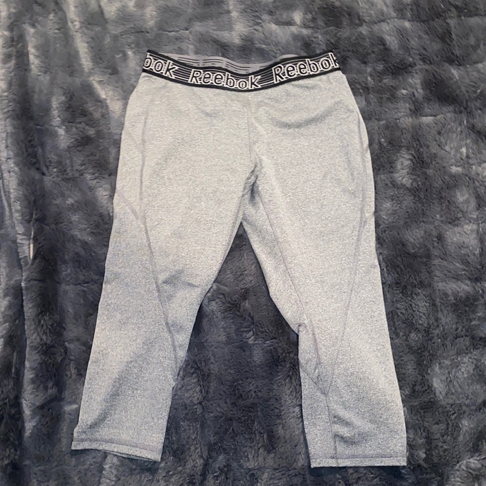 Women’s Gray Medium Reebok Legging Capris